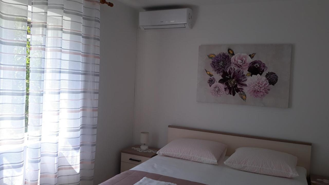 Mini Apartment Petra - Rooms Purple & Green With Kitchen And Garden Dubrovnik Ngoại thất bức ảnh